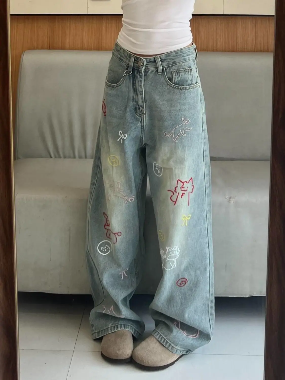 Amerykańskie spodnie jeansowe damskie w stylu high street, jesienne, nowe, z haftem z motywami z kreskówek, z wysokim stanem, luźne, z szerokimi nogawkami, wyszczuplające, vintage, długie jeansy.