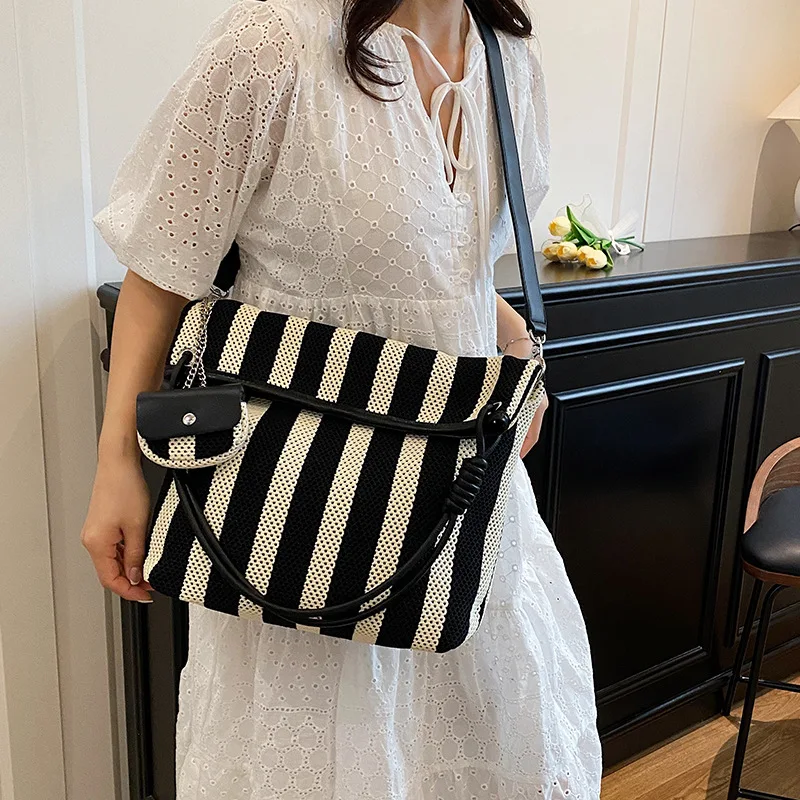 

2025 New Striped Tote Bag for Women - Large Capacity Summer Bag, Casual Shoulder Purse for College Commute, Versatile Daily Bag