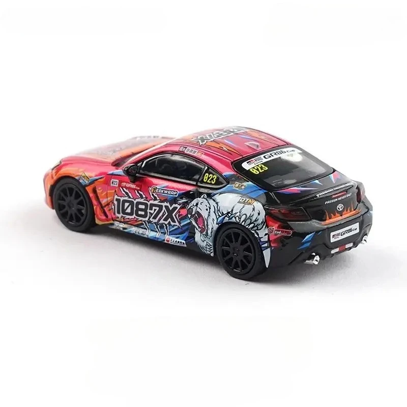 

XCARTOYS POPRACE 1/64 Alloy Simulated Racing Car Model Toyota GR86 Ideal Collectible Decoration Gift for Boys