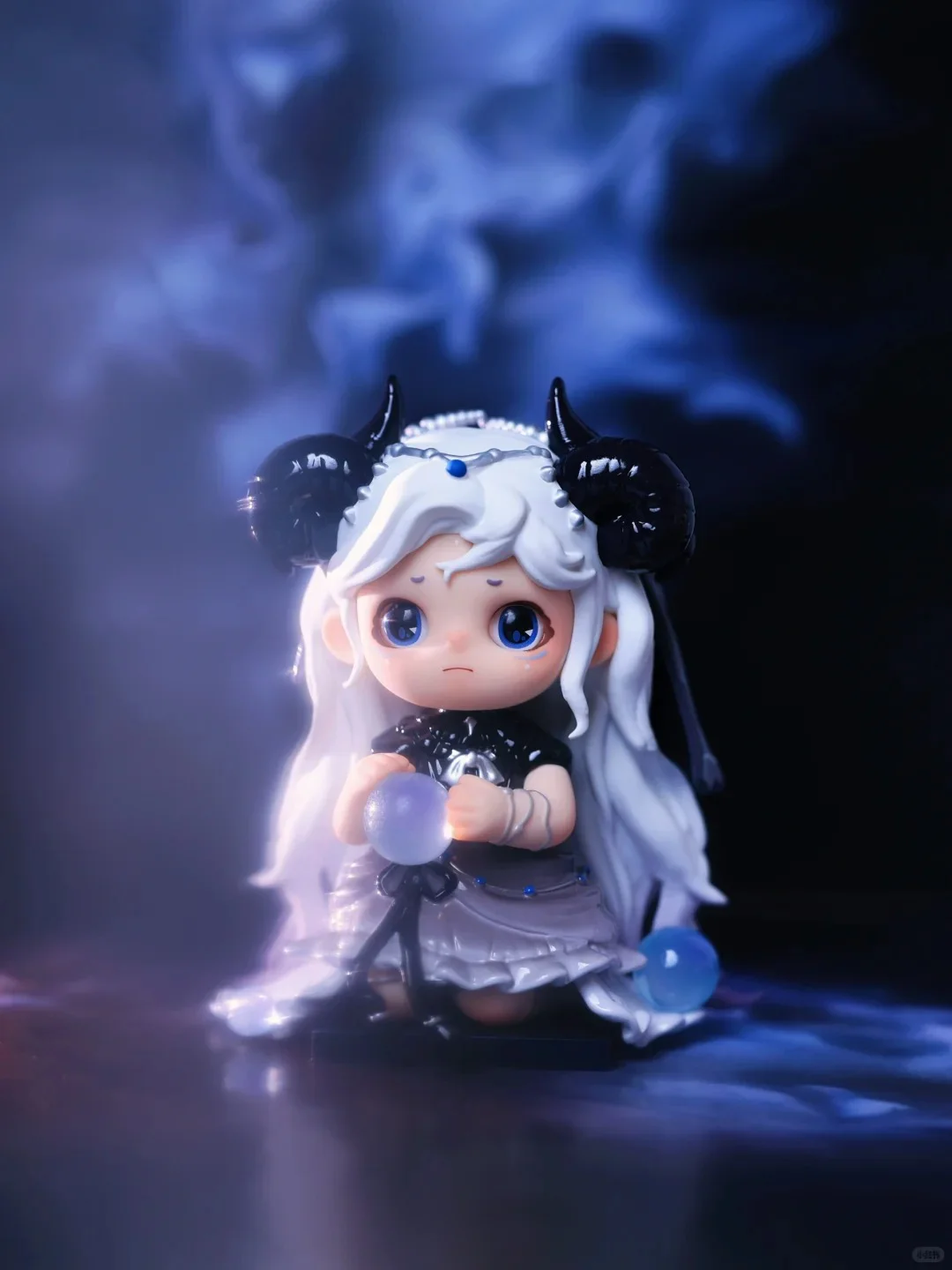 

Heyone Blacktoys Vinyl Face Blind Box Trendy Toy Ornament Light And Dark Night Song Series Handmade Girl Birthday Gift For Kids