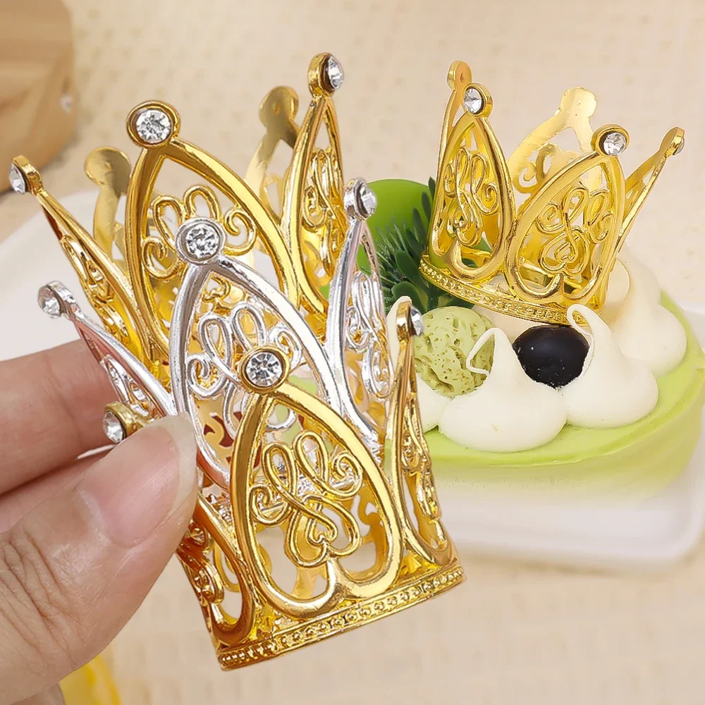 30/1 pz Corona D'oro Torta Topper Mini Perla Tiara Corona Cupcake Topper Per Bouquet di Fiori Baby Shower Decorazione Della Festa di Compleanno