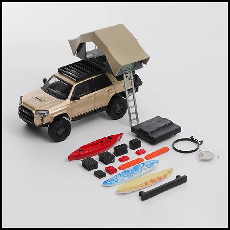 GCD 1:64 4Runner SUV 라이트 수정 버전 합금 자동차 모델 성인 기념품 선물 정적 디스플레이