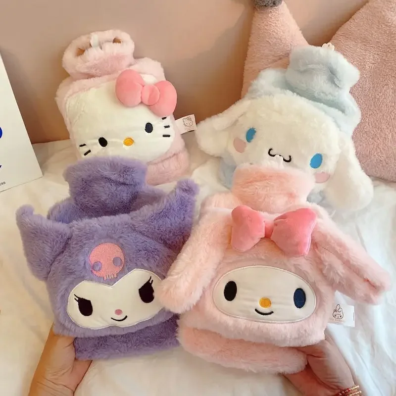 Nowy uroczy Hello Kitty Cinnamoroll Kuromi moja melodia kreskówka kawaii dla dziewcząt modny zagęszczony pluszowy butelka gorącej wody odporny na