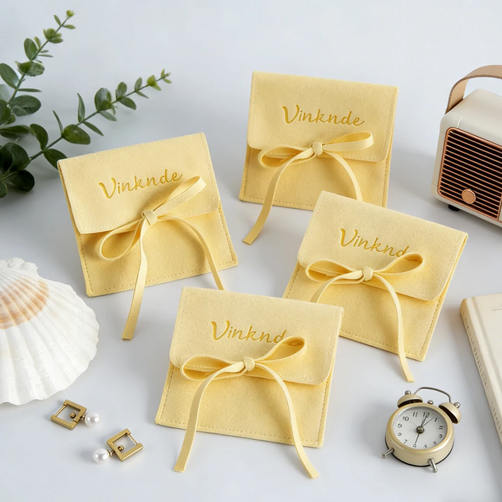 

50Pcs Envelope Velvet Fabric Jewelry Storage Bag Microfiber Flap Bowknot Jewellry Bags Custom Logo Earrings Bracelet Organizer