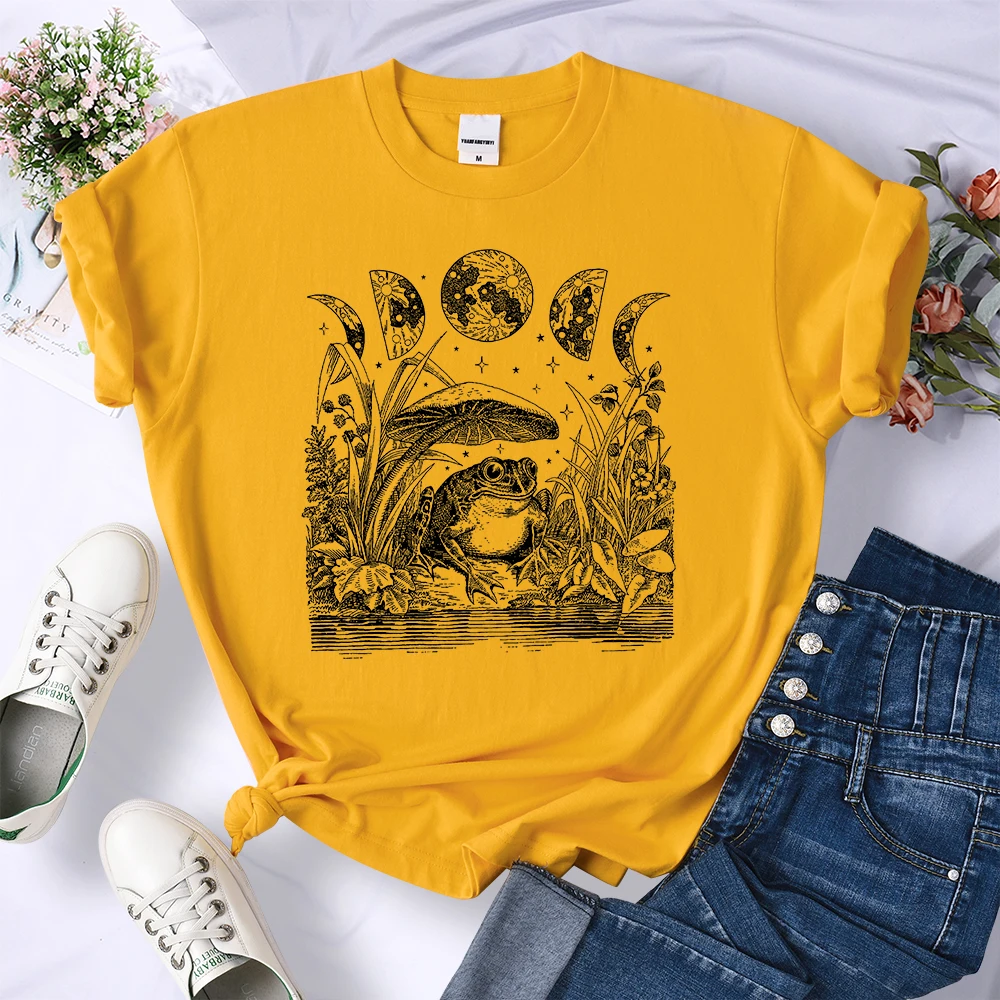 Cute Cottagecore Aesthetic Frog Mushroom Moon Witchy T Shirt Women Street Sport Tshirt Fashion Summer Tee Clothing Cool T-Shirts