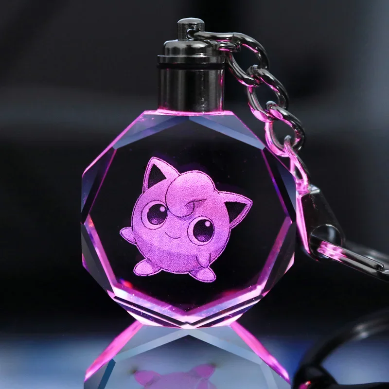 Anime Pokemon Bunte Kristall-Lampe Schlüsselanhänger Cartoon Pikachu Actionfiguren Glas-Anhänger Nachtlicht Schlüsselring Kette Spielzeug Geschenke