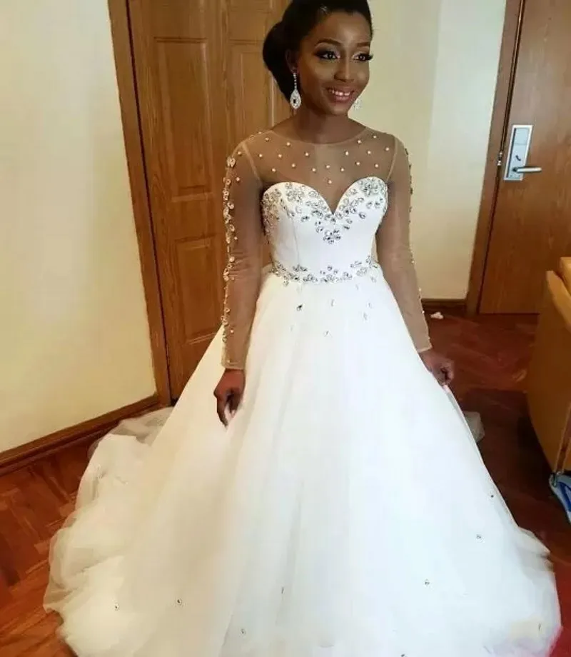 

2025 Arabic Dubai Crystal Beaded A-line Wedding Dresses Sweetheart Illusion Tulle Bridal Gowns Vestidos Noiva Robe De Mariee