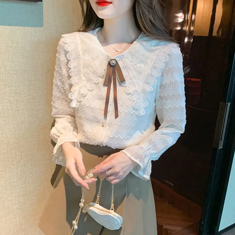 Women Stylish Vintage Lace Patchwork Sweet Shirts Elegant Chic Bow Solid Blouses Autumn Winter Casual Long Sleeve Fleece Tops