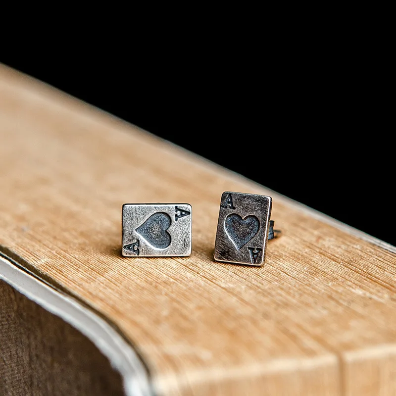Retro Ace of Spades Earings For Men Women Punk Gothic Hiphop Zinc Alloy Stud Earings Good Luck Jewelry Unisex Creative Gift