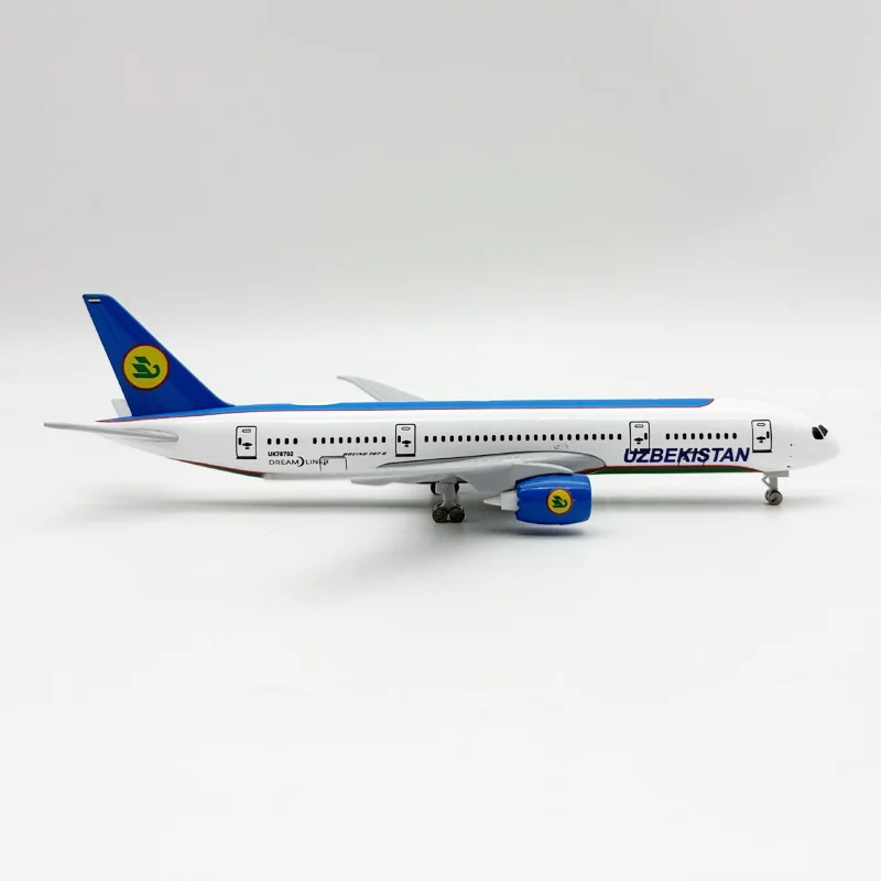 

20cm Airplane Model B787 Uzbekistan Airlines Airways Aircraft 1/400 Scale Alloy Metal B787 Plane Model Aviation Miniature Toy
