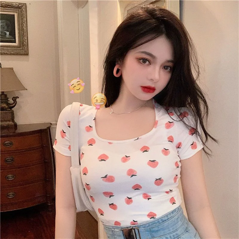 Korea Sexy Sweet Cute Strawberry Graphic Tees Tshirt For Girls Summer 2024 Short Sleeve Women\'s T-shirt Slim Base Shirt Crop Top