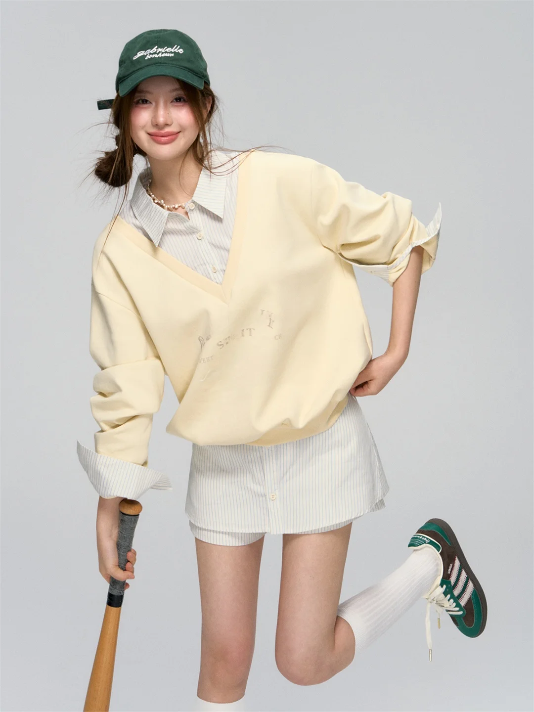 

Комплект AsGony: Американский ретро-свитшот и юбка-брюки в полоску, имитация двух предметов, для женщин, в университетском стиле, новый, длинный...