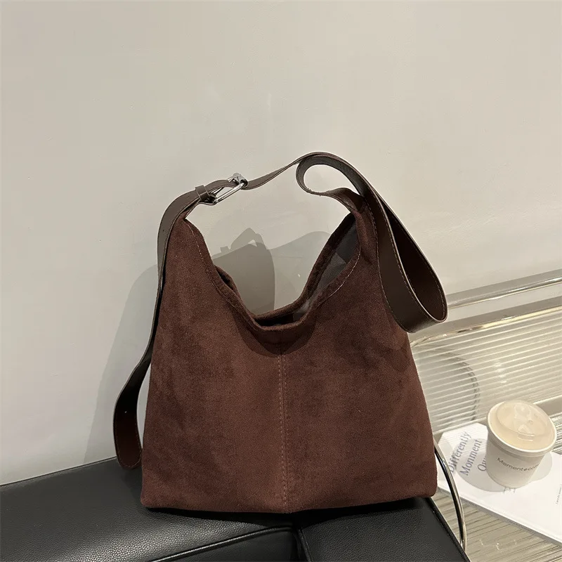 

Ретро-корейская замшевая сумка через плечо, вместительная сумка-тоут для поездок на работу, клетчатая сумка в стиле lazy, женский модный аксессуар