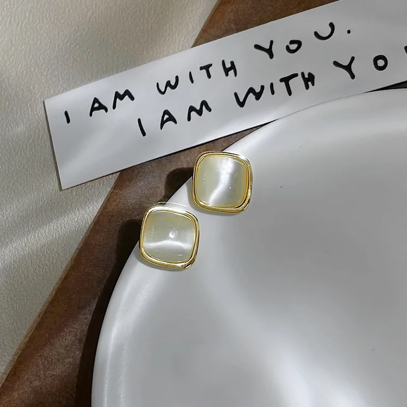 أقراط أوبال مربعة للنساء مجوهرات هندسية ذهبية اللون عصرية للفتيات الجميلات أقراط بمزاج صغير #2