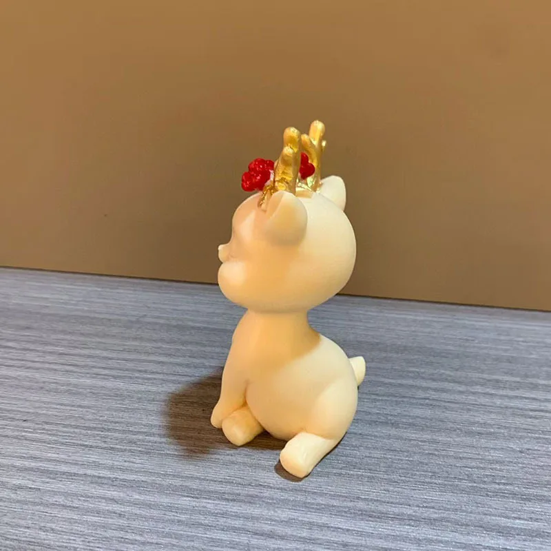 Ivory Fruit Cute Deer Hand-painted Desktop Ornament Creative Animal Big Sika Deer Tea Pet Car Decoration