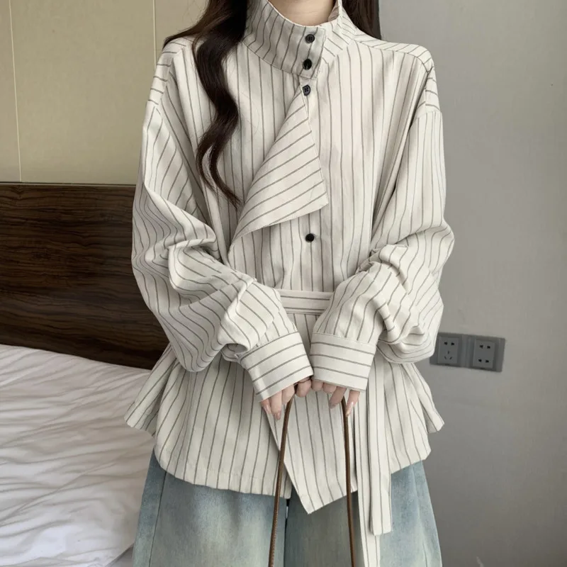 Kurtka damska w paski EAEOVNI, stójka, zapinana na guziki, patchworkowa, z paskiem, marszczona w talii, odzież wierzchnia, styl casual, nowość 2025