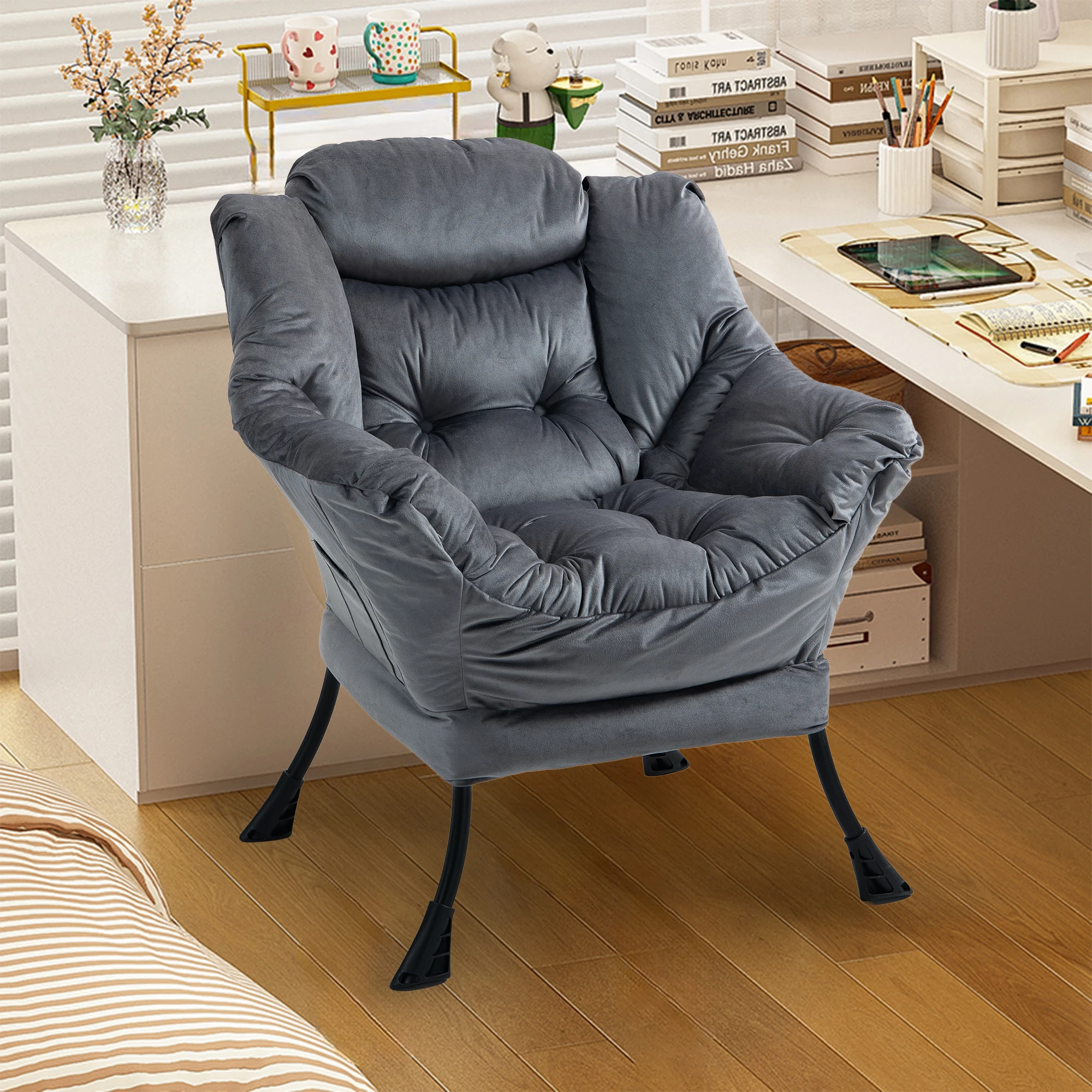 Fauteuil relaxant : Chaise confortable avec structure métallique et poche latérale, idéale pour les chambres, les salons et les balcons.