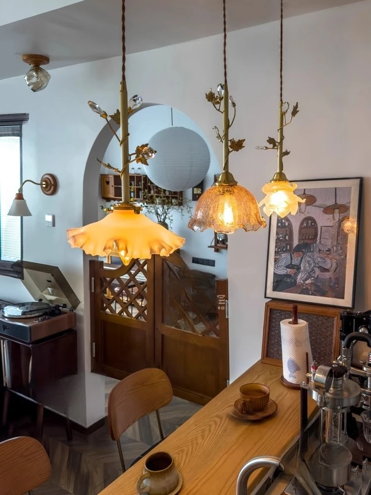 

Bedroom bedside nostalgic homestay bar counter brass three-headed restaurant creative Japanese retro store medieval small