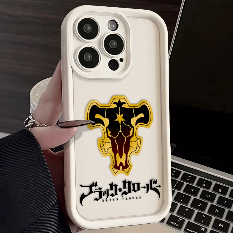 Anime Black Clover per iPhone 15 14 13 12 11 Pro Max XS Max X XR 7 8 Plus 6S Custodia per telefono con scaletta per occhi