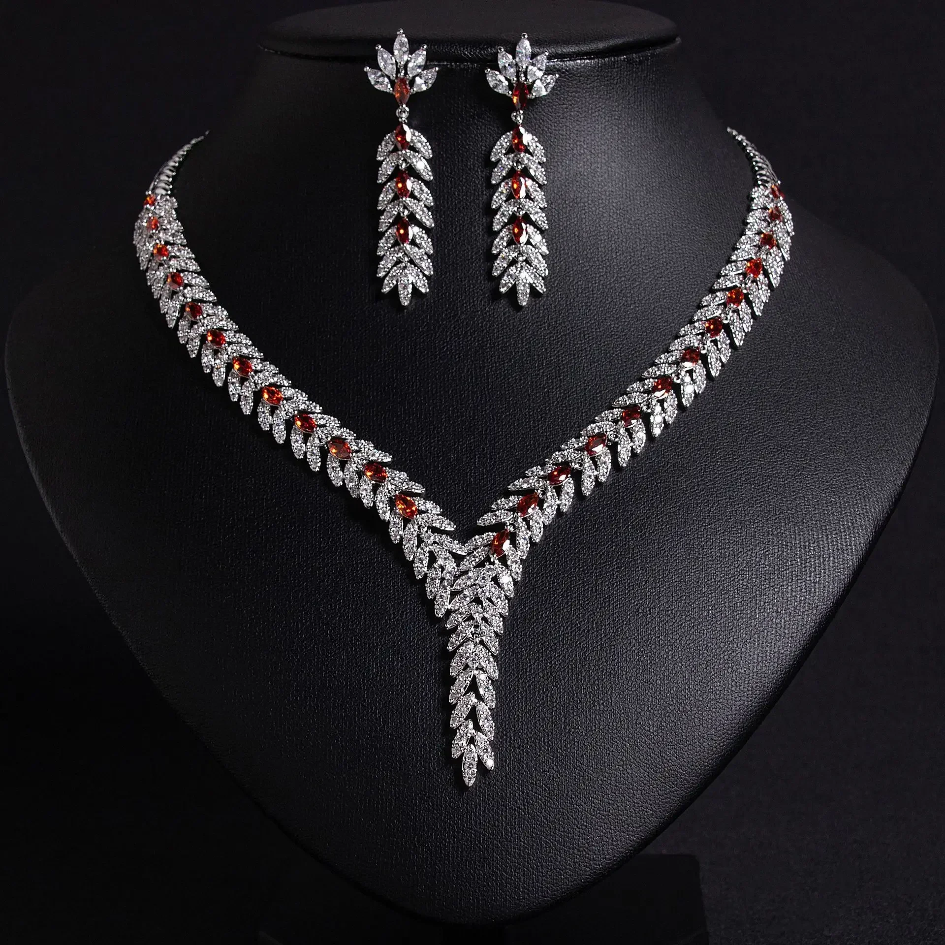 

Charming Water Drop Zircon Necklace Earrings | Luxury Wedding Banquet Birthday Gift | High-End Niche Design