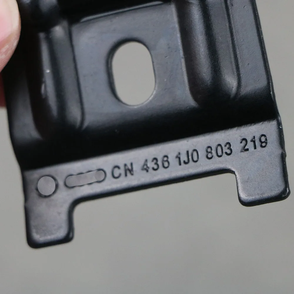 1J0803219 braketi pil için aşağı kelepçe tutun VW Beetle CC Tiguan Touran Jetta Polo 6R Golf MK4 MK5 Passat B6 bora Q3