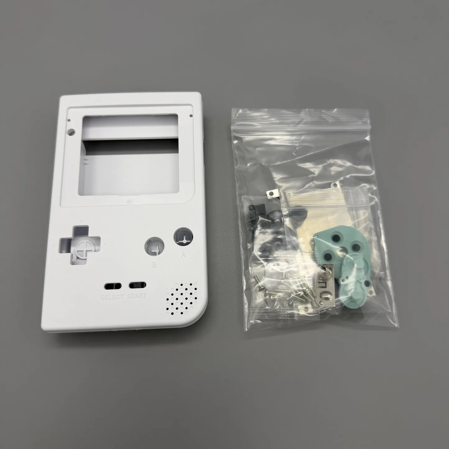High Quality Gameboy Pocket GBP Replacement Shell Kit.There Is No Brand Logo on The Shell