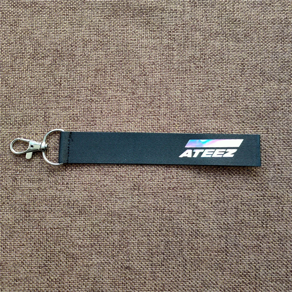 Kpop ATEEZ Name Bar Keychain Hongjoong Seonghwa Yunho Yeosang San Keyring Name Badge Pendant Accessories Fans Gift Collection