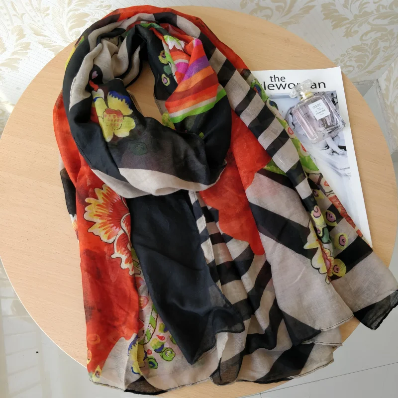 Foreign Trade Original Order Spanish Embroidery Printed Beach Sunshade Outdoor Decoration Autumn and Winter Warm Women's Scarf