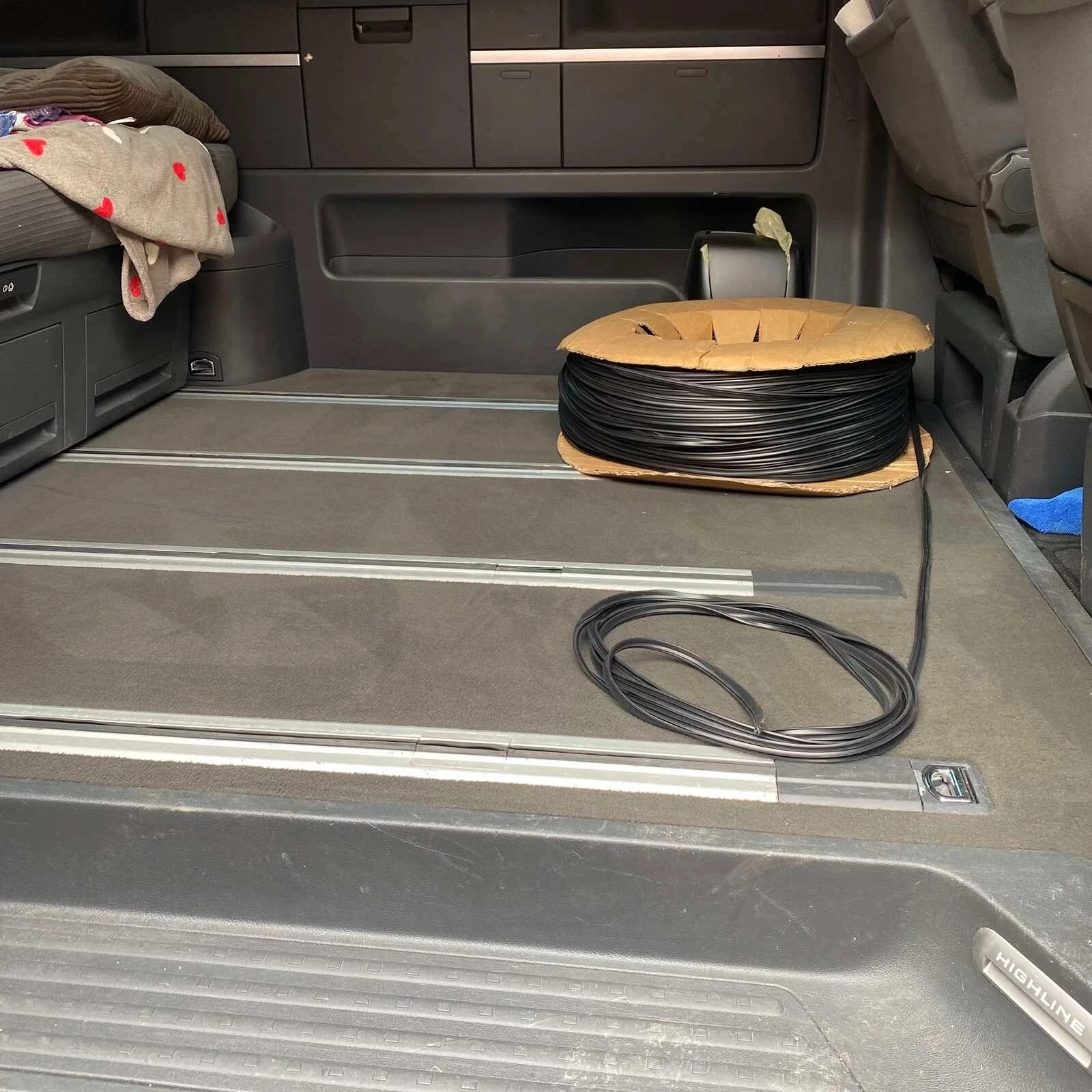 

Seat Rail Sealing Protection Rubber Strip Black For Volkswagen T5 T6 And T6.1 California Multivan Seat Rail Decorative Strips 4m