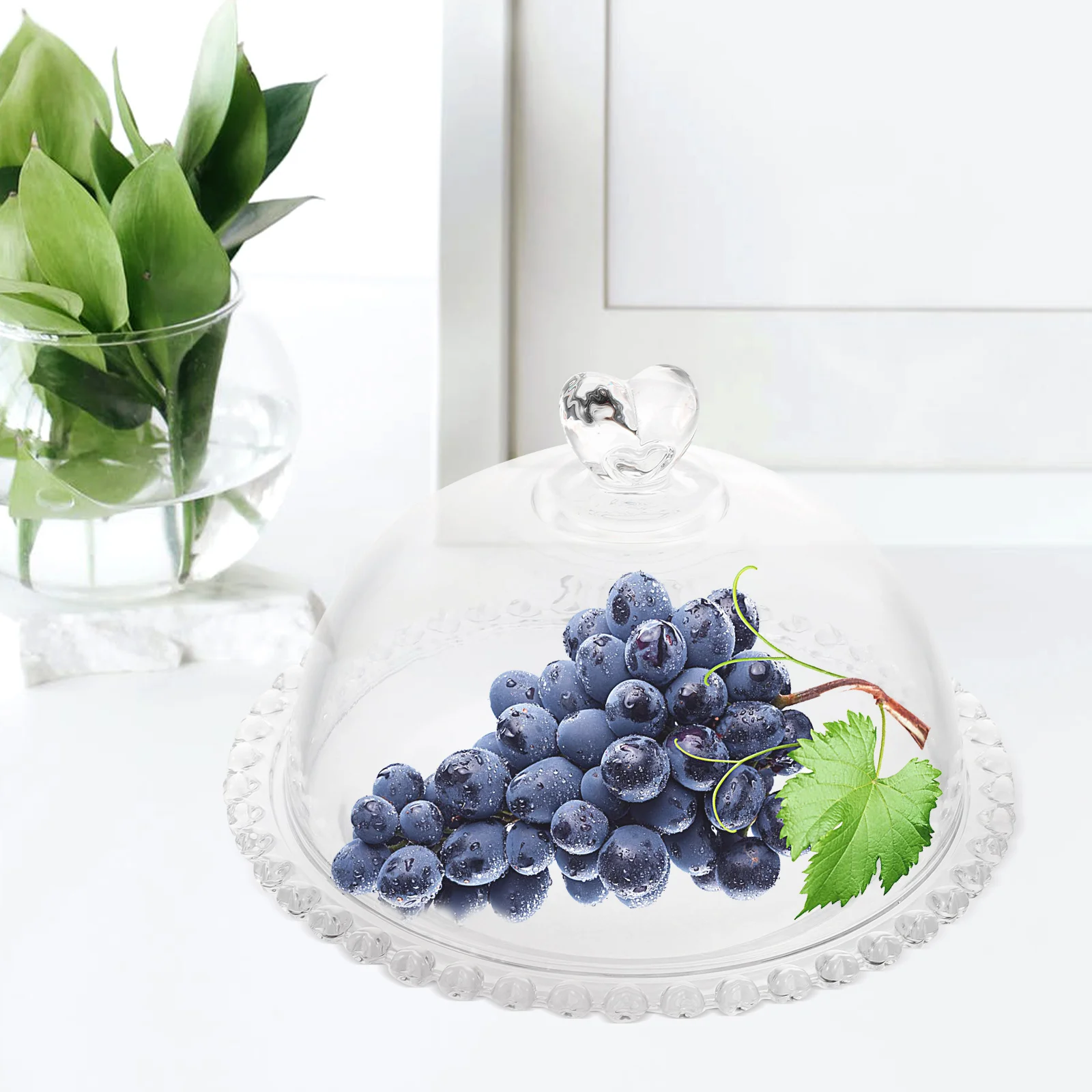 

1 комплект стеклянного купола для торта с подносом, превосходное качество изготовления, разумный дизайн, стабильная практичная подставка для демонстрации десертов