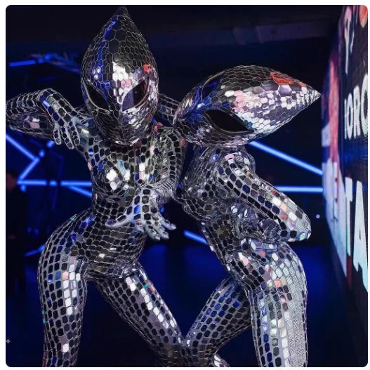 

Silver Alien Mirror Mechanical Dance Nightclub Female DJ Performance Dress