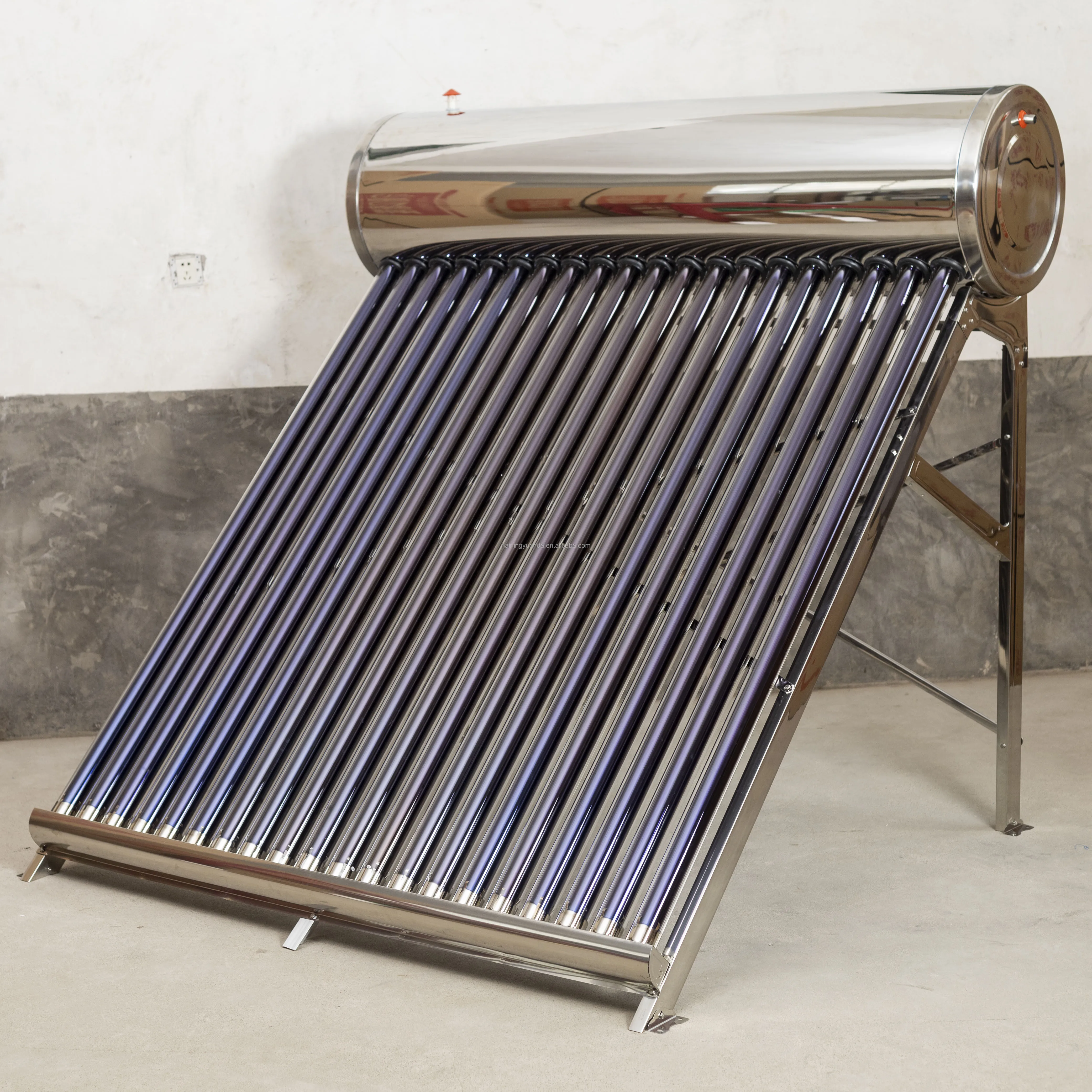 سخان مياه يعمل بالطاقة الشمسية من الفولاذ المقاوم للصدأ - نظام منزلي خارجي غير مضغوط (خيار الحمام المضغوط، سعة 200 لتر، جامع 30 أنبوبًا)