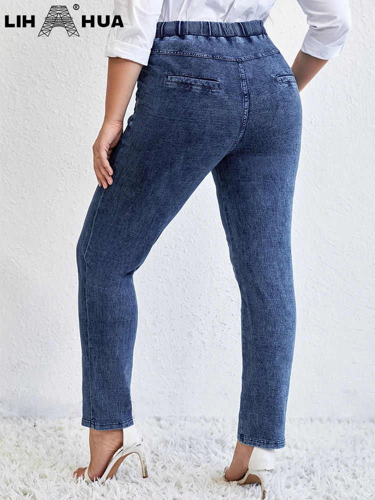 LIH HUA Women's Plus Size Jeans Autumn Chic Elegant Jeans For Chubby Women Knitted Cotton Jeans