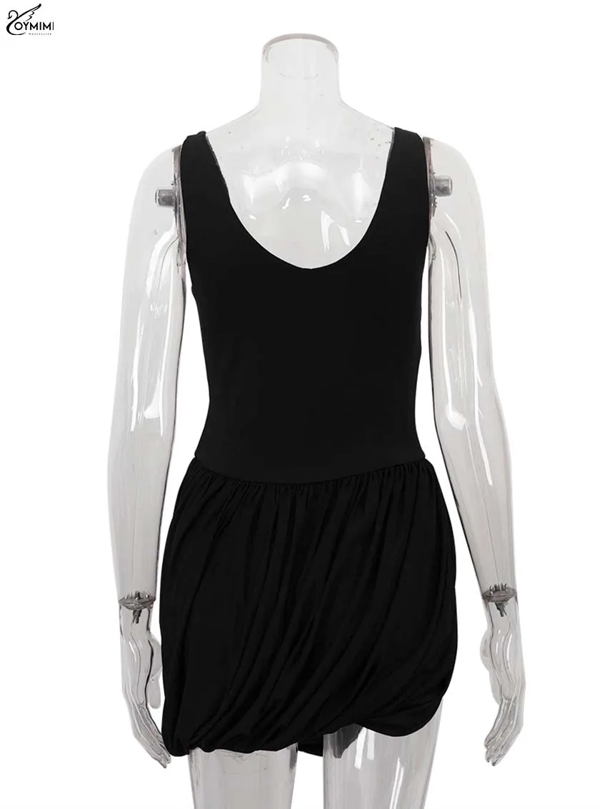 فساتين Oymimi أنيقة باللون البيج النحيف 2025 فساتين نسائية عصرية برقبة دائرية بدون أكمام فستان قصير غير رسمي بخصر عالٍ بطيات للسيدات