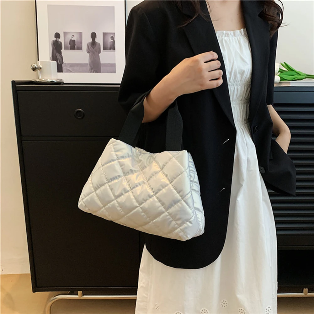 Puffer Shoulder Bag for Women Down Cotton Padded Tote Bag Bubble Handbag Purse Large Shopper Bag Quilted Cloud Top Hand Bag