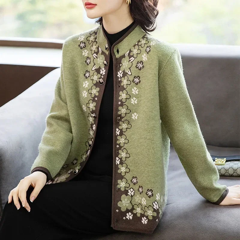 

Pop High Quality Wool Jacket Mother's Sweater New Embroid Top Lady's Knitted Coat Mid-Old Women's Spring Autumn And Winter Short