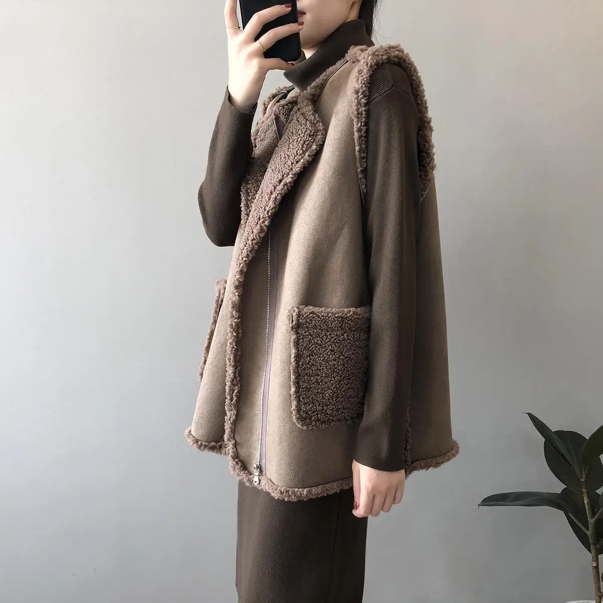 Fashion New Lambswool Vest for Women. Fur One Piece Undershirt. Outerwear. Loose Two Sides Wear. Shawl.