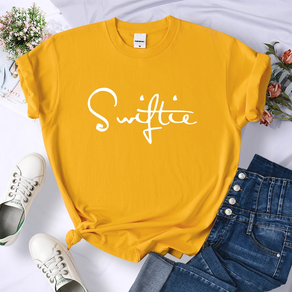 Donna Swiftie Retro Y2K stampa T-Shirt donna estate moda Crop Top Sport abbigliamento Casual Street Personality T Shirt donna