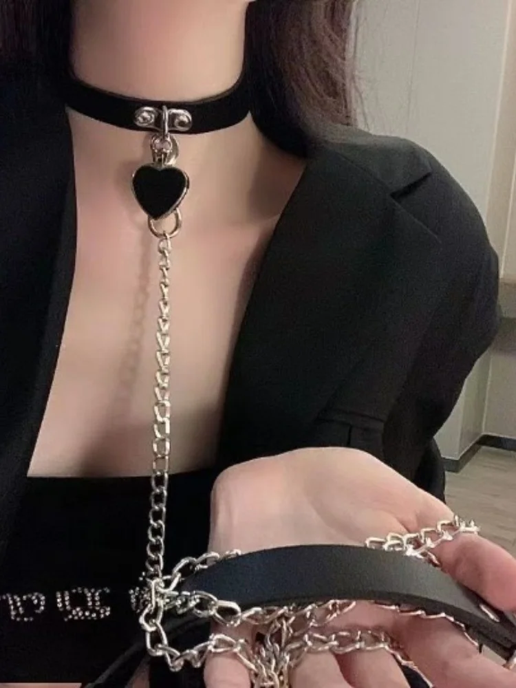 Gothic Harness Women Collar Chain Choker Sexy PU Leather Chain Pendant Collar Choker Necklace Cosplay Accessories for Couples