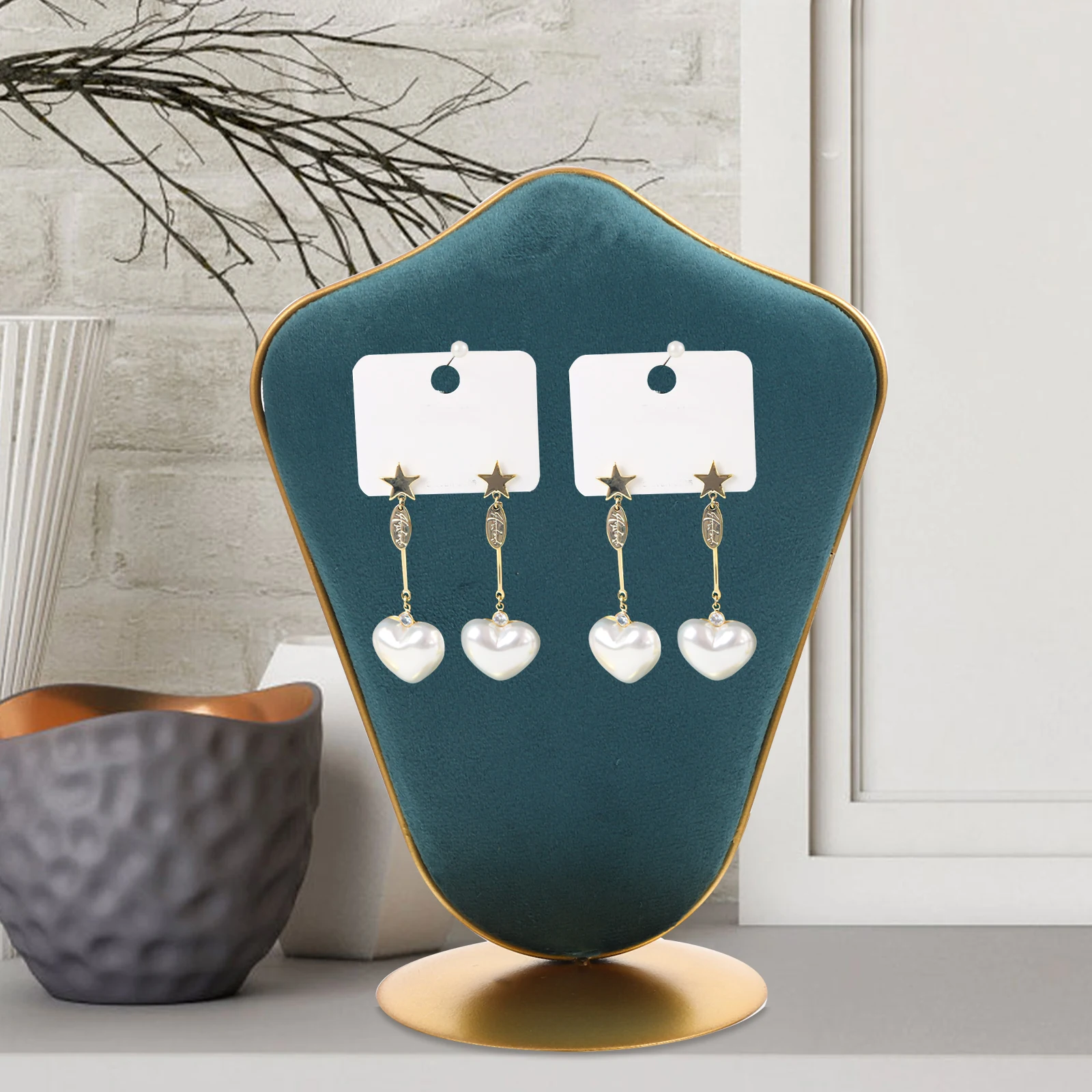 

Soft Flannelette For Women Necklace Organizer Desktop Jewelry Holder Portable Earring Stand Flannelette Cover Earrings Storage