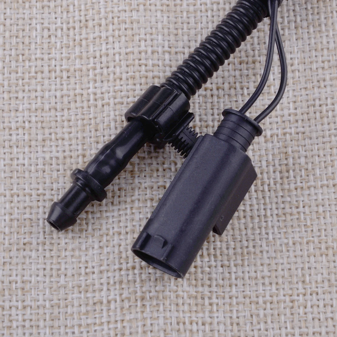 

61667276500 Windshield Washer Nozzle Spray Jet Fit for BMW 3 Series F30 F31 F80 320i 328i 2012 2013 2014 2015-2018 Black Plastic