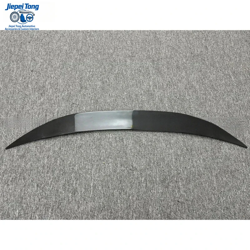 

Suitable for 812 Durable MSY Style Dry Carbon Fiber 3-Pcs Rear Spoiler Wing