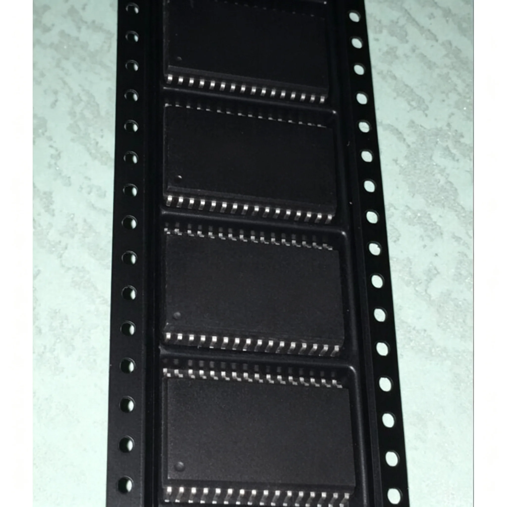 5piece IS62C1024AL-35QLI BS621024SC-70 SOP32 1024LL-55H TSSOP32