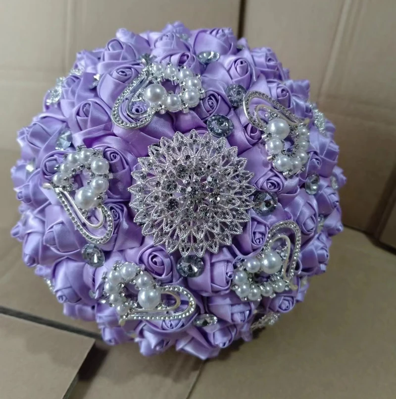 Light purple Luxury Rhinestone Bouquet For Bride Wedding Handmade Flowers Bridesmaids Hand Decor  Wedding Accessories