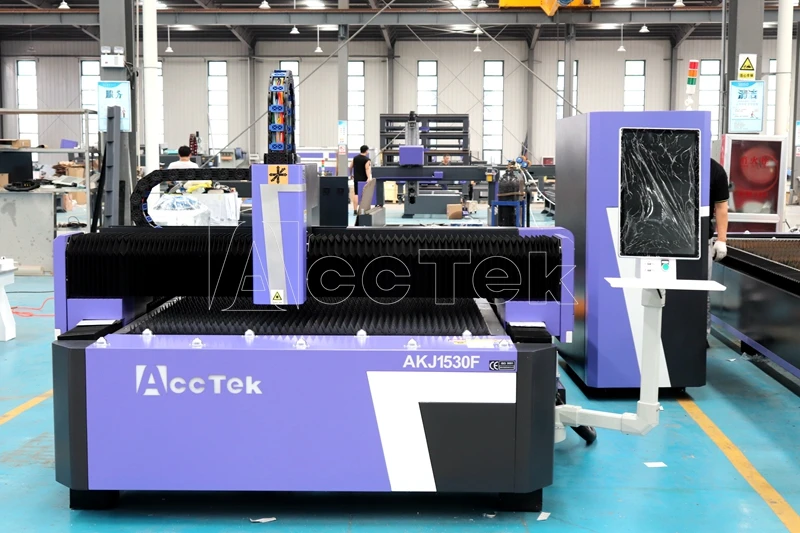 CE Certificate 1530 2040 2560 Size Metal Cutting CNC Fiber Laser Steel Cutting Machine In Europe Warehouse