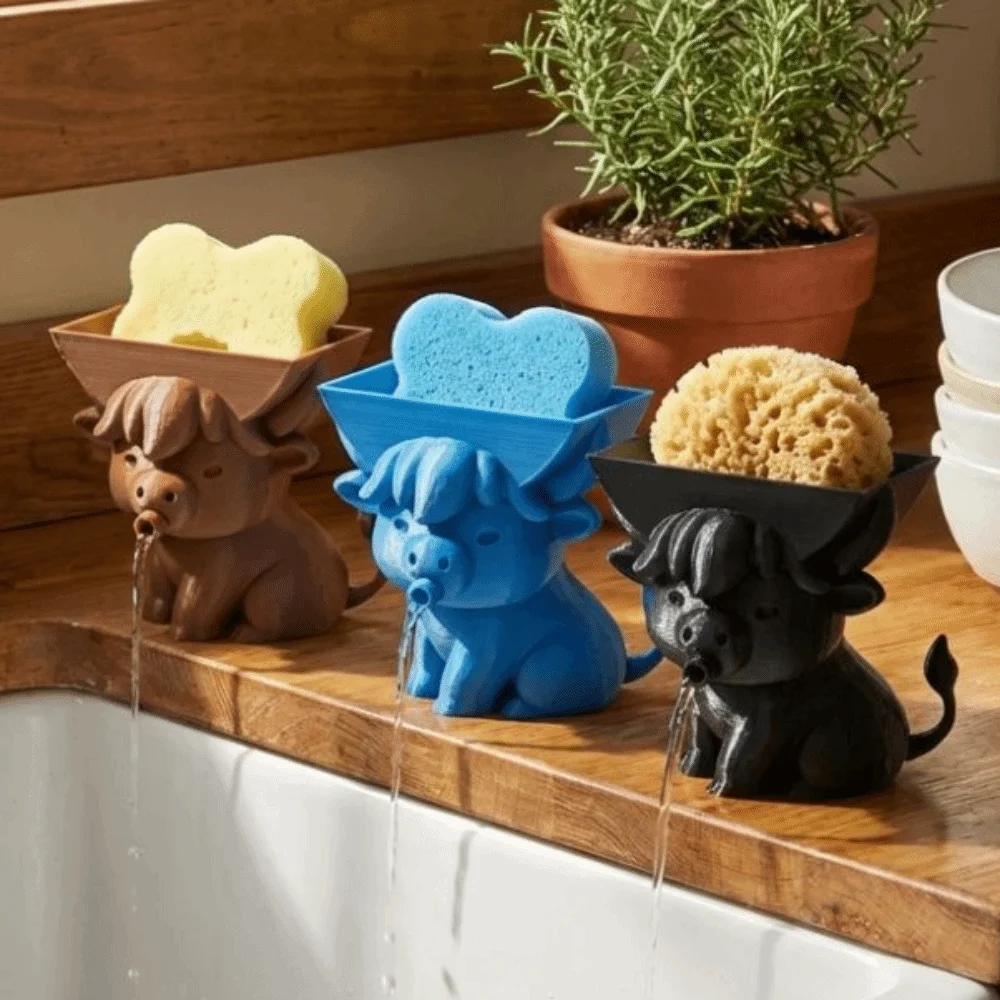 

Space Saving 3D Printed Cow Shape Sponge Holder with Drainage Holes Cartoon Soap Rack Plastic Funny Draining Rack Apartment