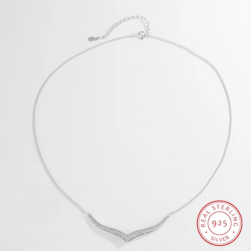 

Fashionable and Authentic S925 Silver Three-dimensional Zircon Necklace for Women, Exquisite and Versatile Clavicle Chain