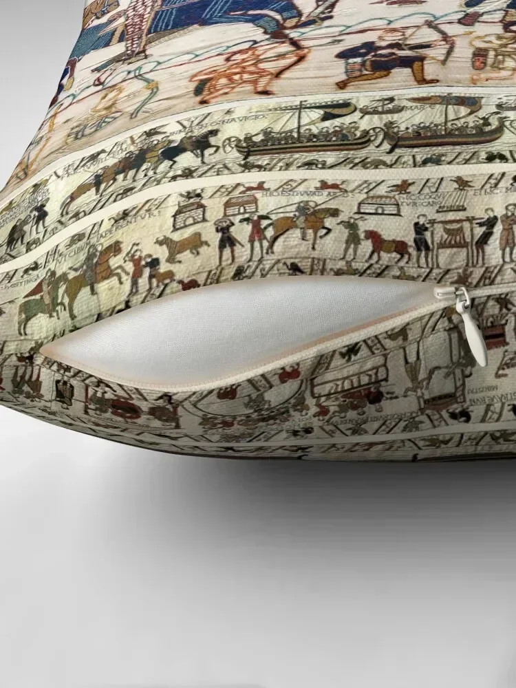 THE BAYEUX TAPESTRY ,BATTLE OF HASTINGS ,NORMAN KNIGHTS HORSEBACK Throw Pillow Luxury Cushion Cover Cushions pillow