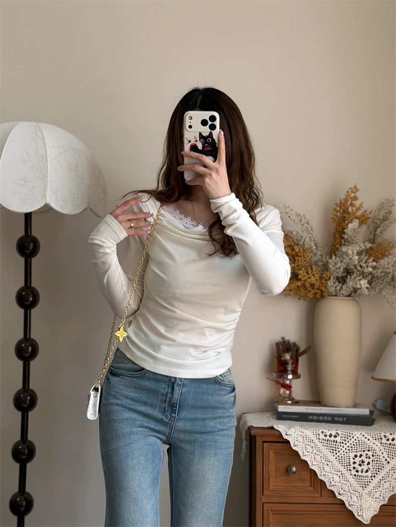 

French Style Soft Knitted Wool Blend Long Sleeve Top with Lace Splicing Puff Waist Design Fake Two-Piece Gown for Women