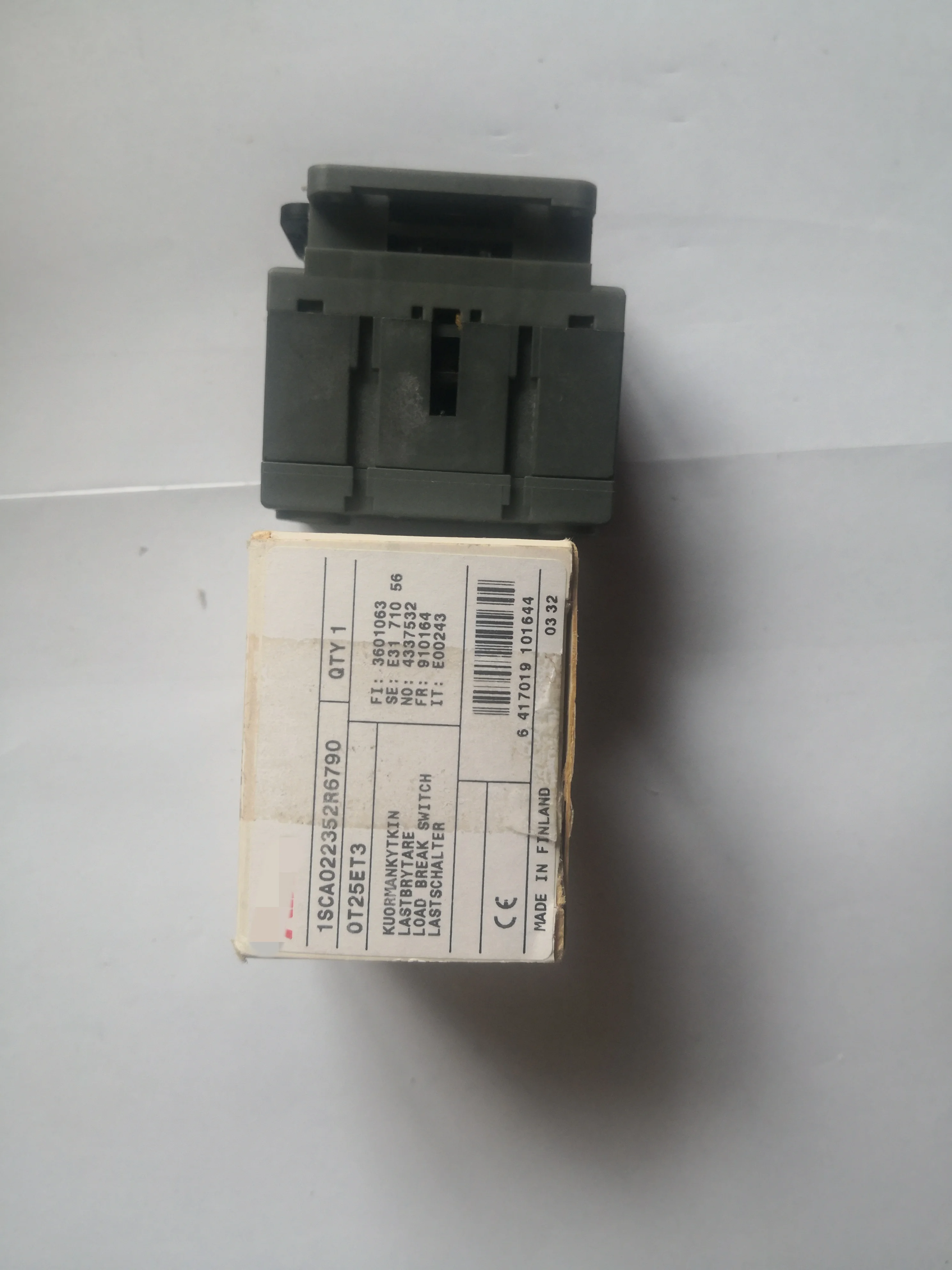 Brand New Original 0T25ET3 Circuit Breaker Protection Switch 1SCA022352R6790 - Ready Stock